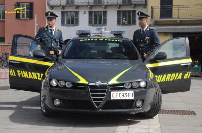 Bigiotteria e oggetti contraffatti: sequestrati 145mila prodotti nel Tarantino