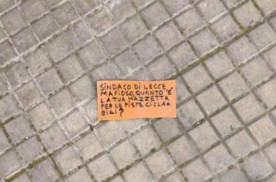 «Sindaco, quanto è la tua mazzetta per le piste ciclabili?», Salvemini risponde a biglietto anonimo