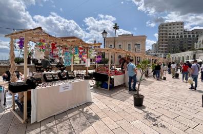 Bari, “Artigianato da Mare” sulla muraglia fino al  23 maggio