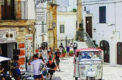 Ostuni, «Giù le mani dagli “ape calessino”»