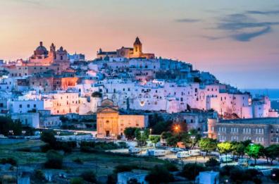 L'alta moda di Dolce&Gabbana arriva a Ostuni: evento nel centro storico il 10 luglio