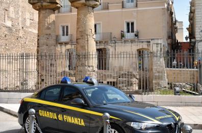 Taranto, GdF sequestra 21 videopoker: accessibili anche a minori e non collegati ai Monopoli di Stato