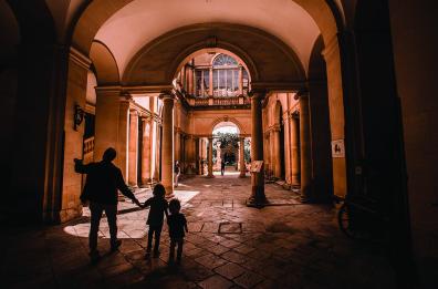 Lecce riapre le porte dei suoi palazzi e  giardini incantati: torna «Cortili aperti»