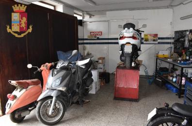 Due officine per auto abusive scoperte nel Leccese, sanzionati i responsabili