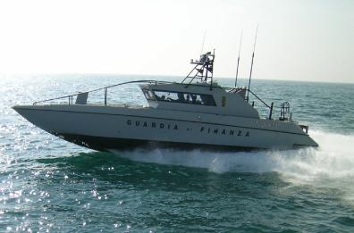Solo su un veliero al largo di San Cataldo: soccorso uno skipper turco