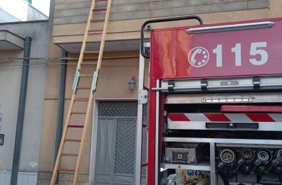 Mesagne, 62enne morto da giorni in casa: a trovarlo i vigili del fuoco