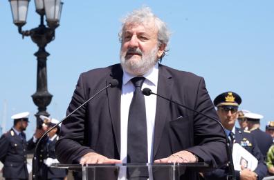Bari, il governatore Emiliano: «Festa della Repubblica tutto l'anno per chi compie il proprio dovere» 
