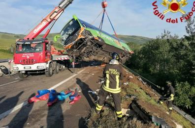 Flixbus in scarpata: identificata la vittima, risiedeva a Forlì