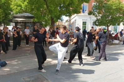 Foggia celebra lo sport: gli atleti in piazza entusiasmano il pubblico