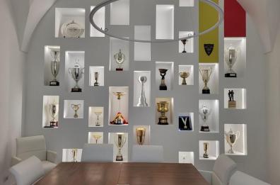 Calcio Lecce, una salvezza da inserire nella nuovissima sala trofei Calcio Lecce, una salvezza da inserire nella nuovissima sala trofei