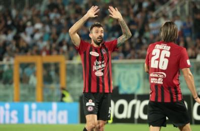 Foggia vola in finale playoff: battuto ai rigori il Pescara. La città in festa VIDEO 