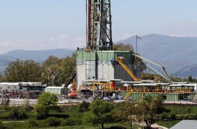 Corsa all’oro nero: lo stop dei No Triv