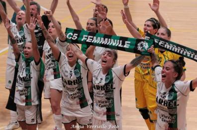 Bitonto, assalto al tricolore