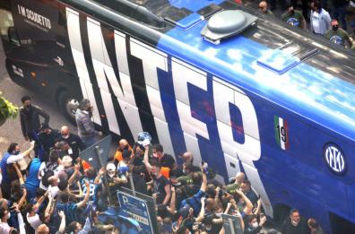 Inter, sale la febbre Champions League: dalla Puglia la carica di tifosi a Istanbul