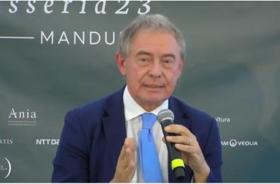 Investimenti e competenze per un'Italia più attrattiva nel mondo: a Manduria il ministro Urso. «Su ingresso Stato Ex Ilva valuteremo con Acciaierie»