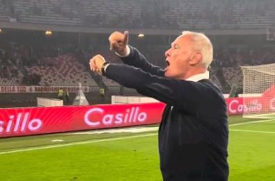 I tifosi del Cagliari urlano ‘SERIE B’ alla curva del Bari, ma Ranieri chiede rispetto