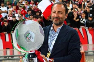 De Laurentiis a tifosi Bari: «Il vostro amore la nostra forza»