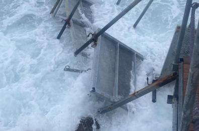 Forti raffiche di vento nel Salento: litorale ionico devastato dalle mareggiate. Danni anche nel Brindisino