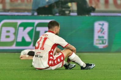 Bari, le parole di Decaro: «Non dimenticheremo la sconfitta col Cagliari, difficile non pensarci»