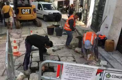 Ostuni, da stamattina le nuove «chianche» lungo via Cattedrale