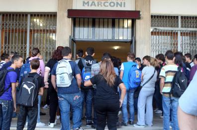 Salento, tagli pesanti nel mondo della scuola: a rischio autonomia di molti istituti a Lecce e Brindisi