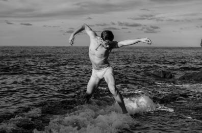 Danza a Polignano a Mare: il debutto nazionale di «Je ne suis pas Sébastien»