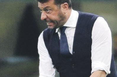Calcio Lecce, casting per la panchina: ora è una corsa a tre 