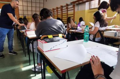 Noi, l’attesa e la vita ridotta all’istante 

