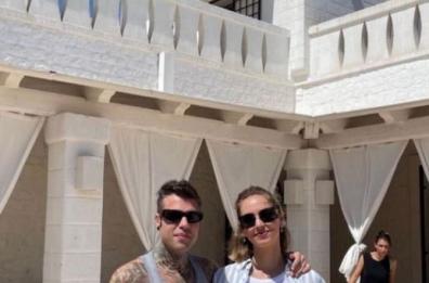 Ferragnez e Benetton, le coppie vip scelgono le coccole estive del sud - est Barese 