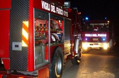 Taranto, 37enne muore folgorato mentre ripara condizionatore