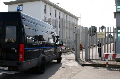 Taranto,  visite «fantasma» in carcere: quattro medici sotto accusa