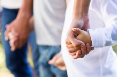 Noicattaro, «La mia famiglia allargata con i bimbi in affido»: storia di una scelta di vita
