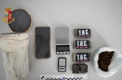 Marconia di Pisticci, 23enne arrestato con 520 grammi di hashish
