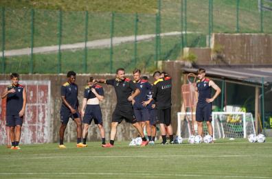 Inizia il ritiro del Lecce, oggi a Folgaria primo allenamento con D'Aversa