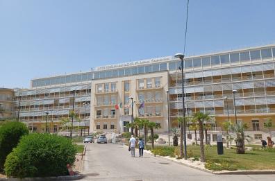 Bari, altri esposti sull’oncologo Lorusso: «Costringeva i pazienti a pagare»