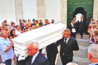 Quando la letteratura prova a lenire certi dolori
