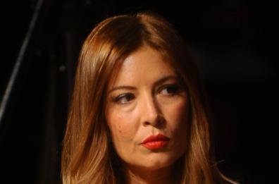 Bari, Selvaggia Lucarelli litiga con un tassista per il Pos: «Solita vergognosa sceneggiata» VIDEO