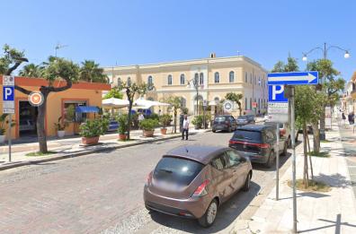 Gallipoli, si toglie la cinghia e minaccia 16enne per rapinarlo: la denuncia della mamma