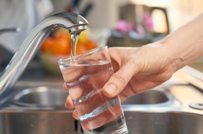 Acqua non potabile, a Ruvo arrivata autobotte nella frazione di Calendano