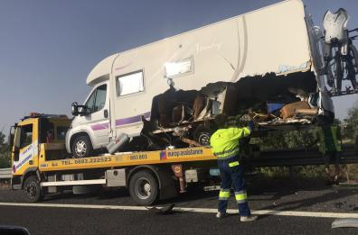 Auto contro camper sulla A14: code in autostrada tra Poggio Imperiale e San Severo