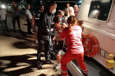 Il motore va in avaria al largo di Leuca: 129 migranti in salvo nel Salento