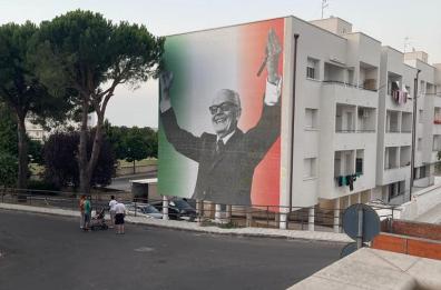 A Martina Franca un mosaico digitale dedicato a Sandro Pertini