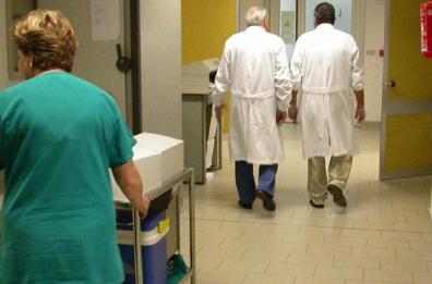 Quella strategia difensiva che sevizia senza riguardo la sensibilità della donna
