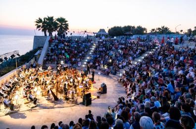 Bisceglie, torna la magia dell’imponente concerto all’alba