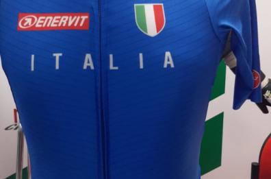 Il logo #WeareinPuglia sulle maglie della Nazionale ciclismo ai mondiali di Glasgow