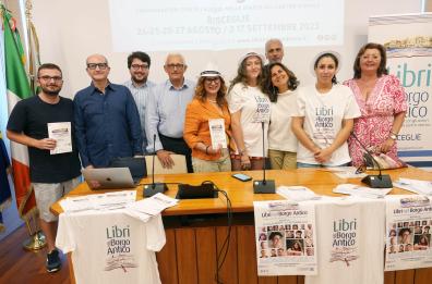 Libri nel Borgo Antico, a Bisceglie l'appuntamento con 100 incontri e grandi ospiti