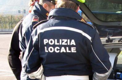 Bari, incidente tra auto e tir sulla SS96: riaperta strada in direzione centro, 7 feriti