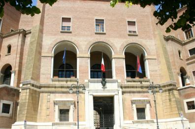 Foggia, la «Società» e quei legami con il Palazzo attraverso appalti pubblici e servizi