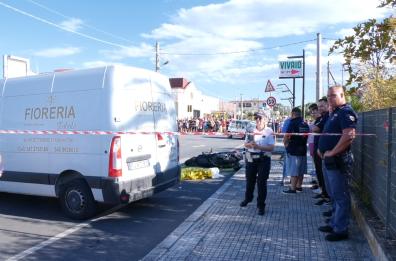 Taranto, con la moto contro un'auto: muore un 16enne