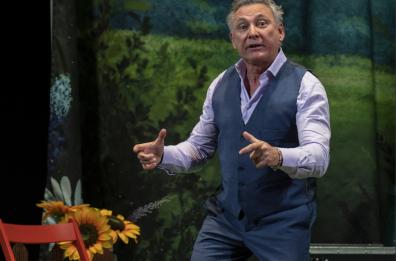 «Fare l’attore un sogno, il teatro è la mia casa»: Francesco Paolantoni a Castellana